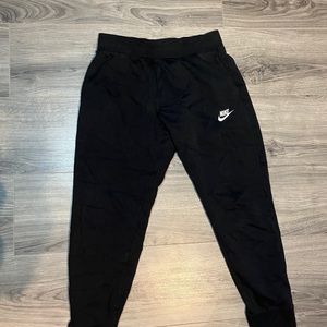 Girls Black Nike Sweatpants